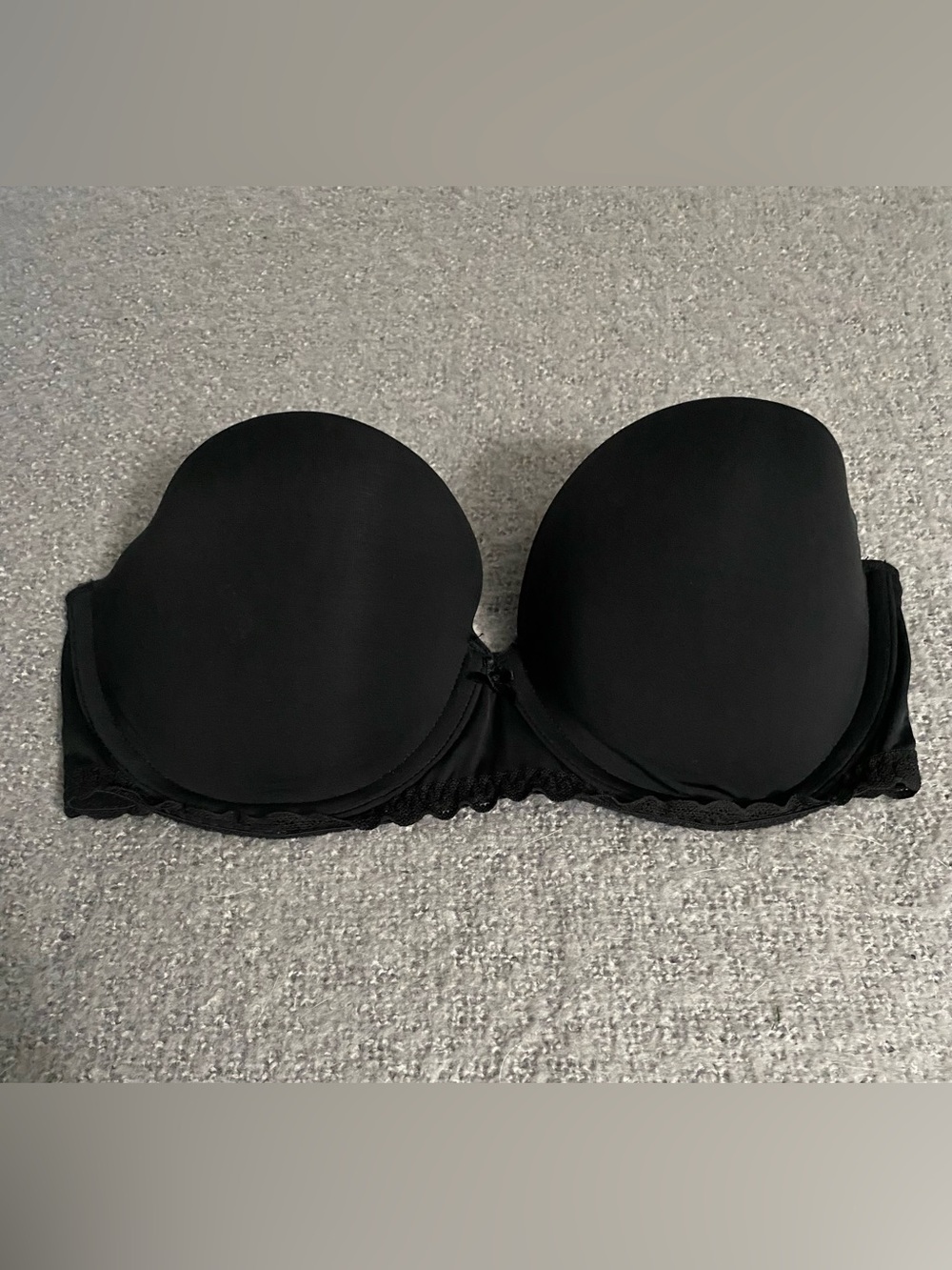 aerie Black Strapless Molded Push-Up Bandeau with Lace Trim
